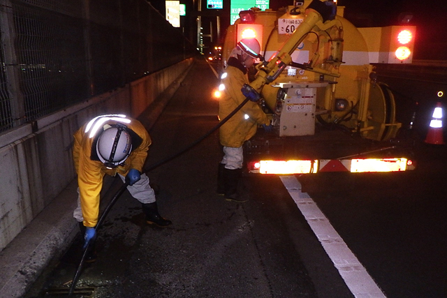 路面清掃車運転手・道路清掃